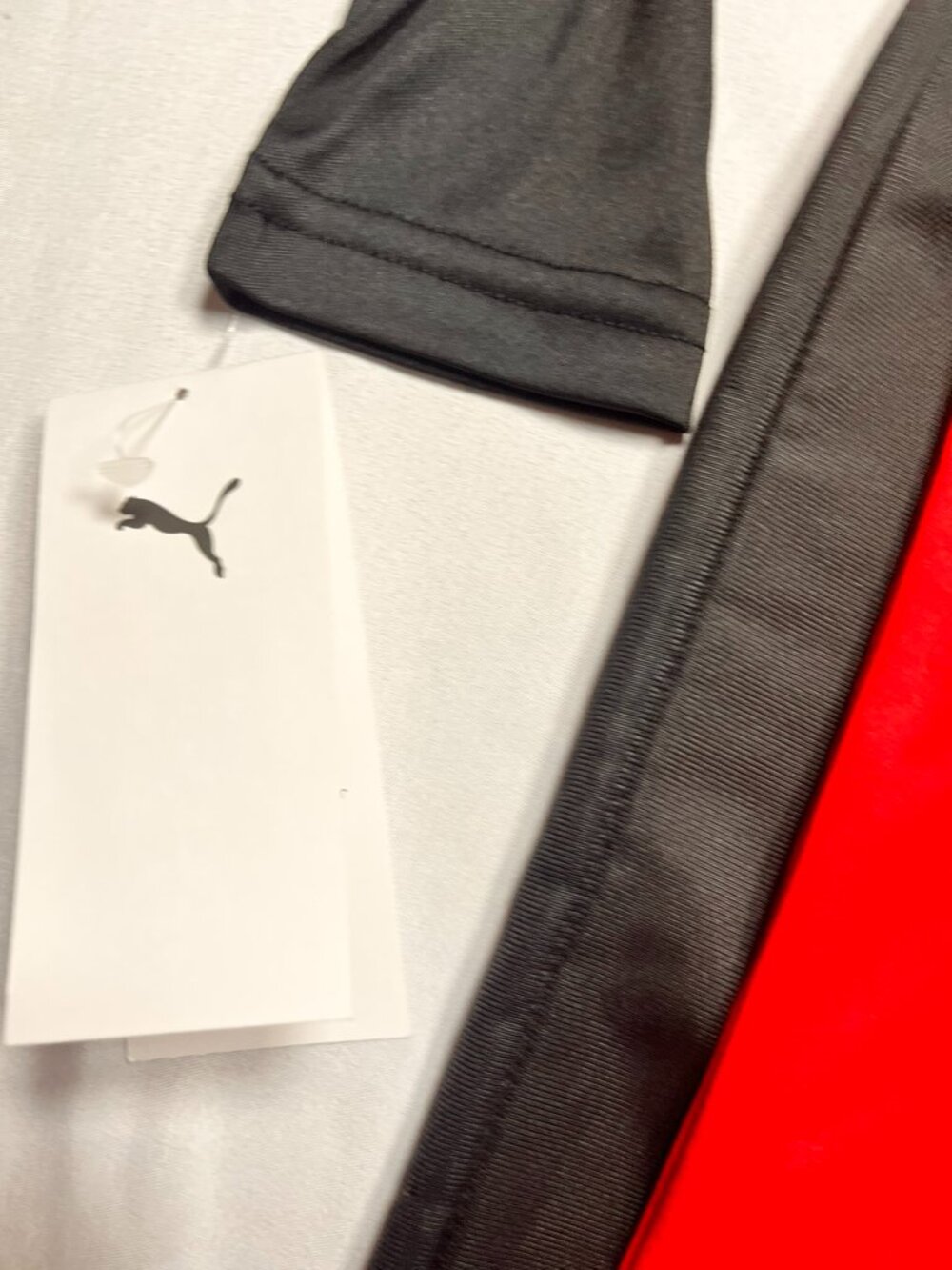 Puma Kids 3 Piece Jogger Set Size 4 Black Red Hoodie T-Shirt Pants Athletic NWT - Picture 6 of 9